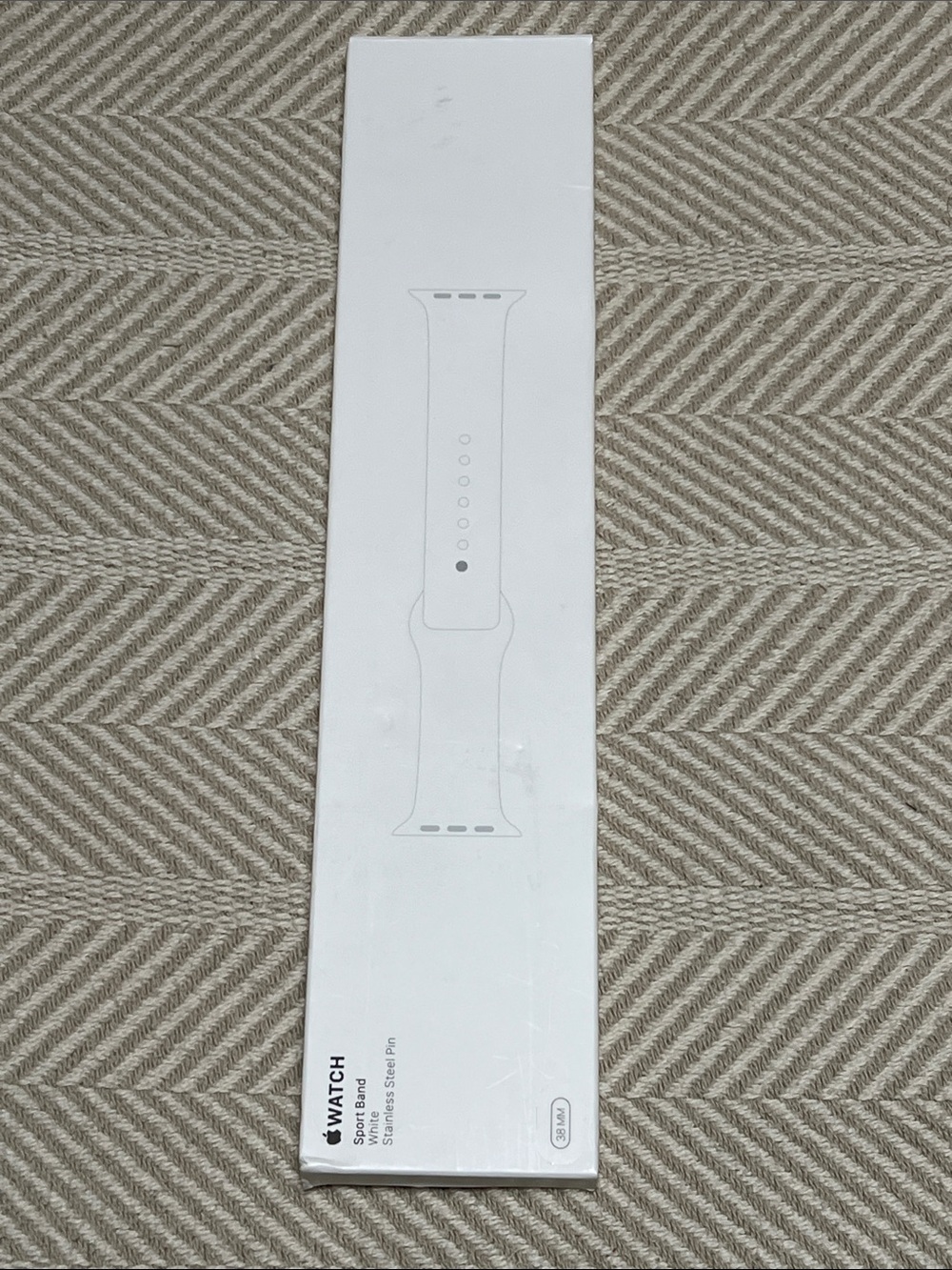 38MM | Apple Sport Band in White Silicone